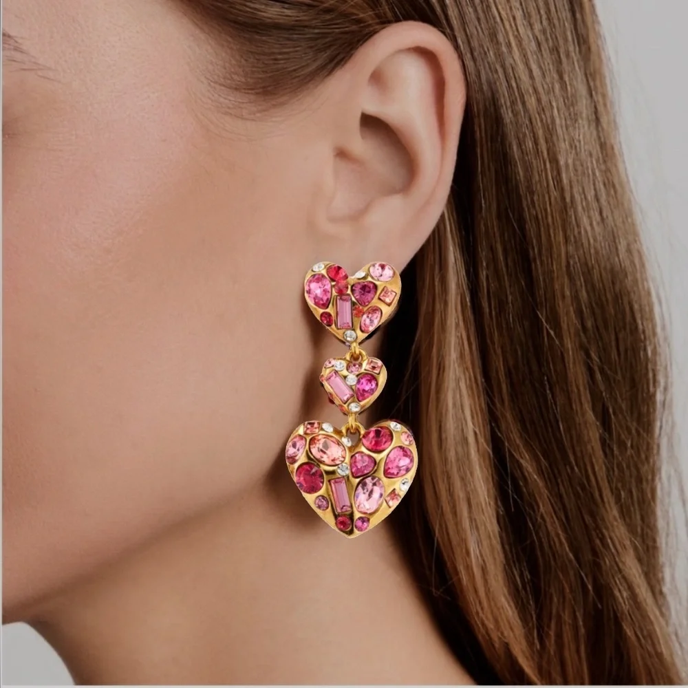 Oscar de la Renta • Gemstone Heart drop earrings